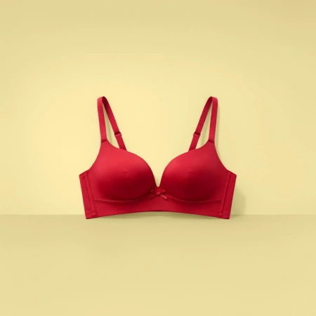 The red bra, without a steel ring, is a feminine, comfortable and adjustable type that makes the small chest look larger The red bra, without a steel ring, is a feminine, comfortable and adjustable type that makes the small chest look larger